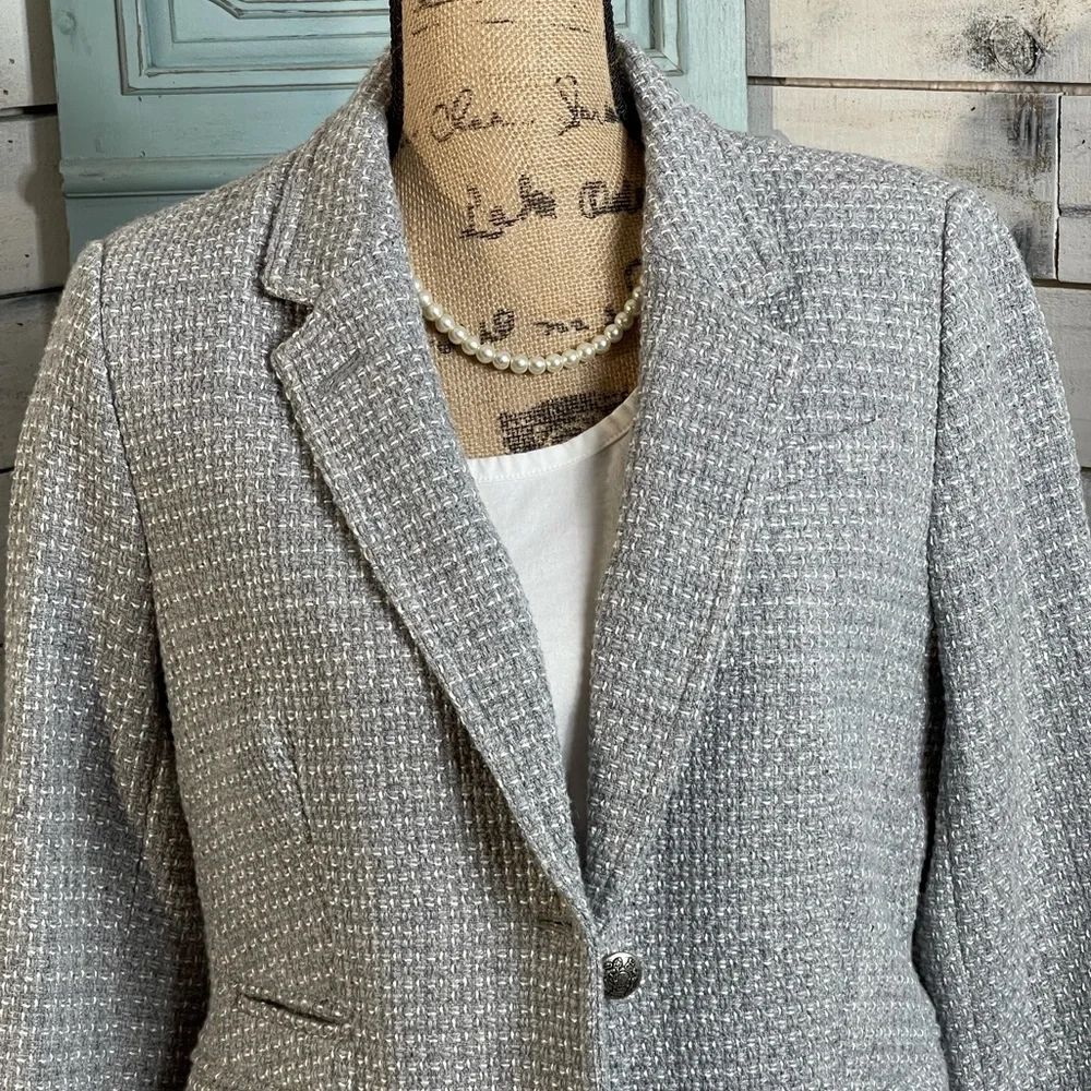 Women's Gray Tweed Blazer - Picture 2 of 4